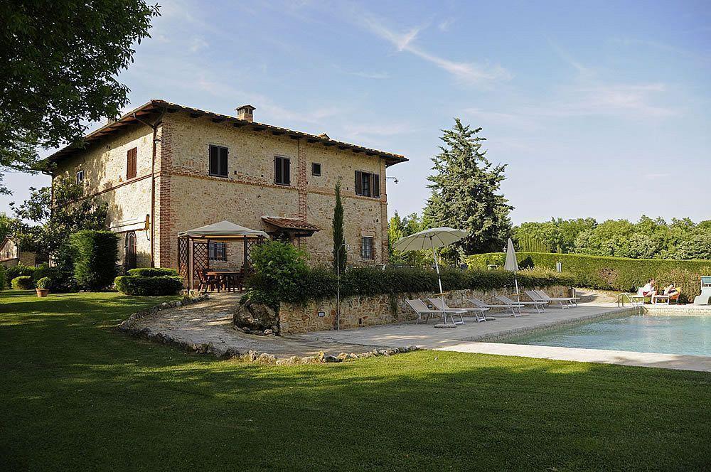 Il Colombaio, Siena -Appartamenti E Camere- Isola d'Arbia ภายนอก รูปภาพ