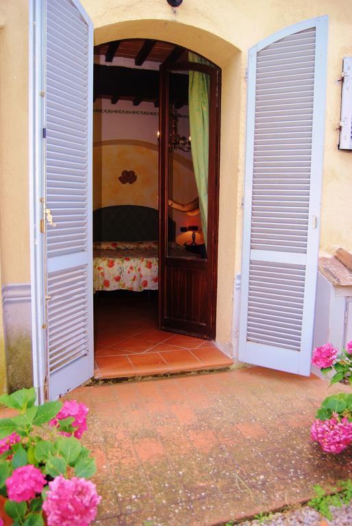 Il Colombaio, Siena -Appartamenti E Camere- Isola d'Arbia ห้อง รูปภาพ