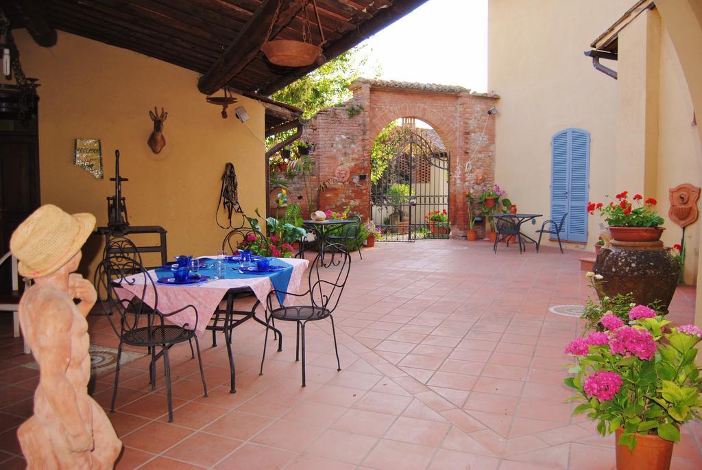 Il Colombaio, Siena -Appartamenti E Camere- Isola d'Arbia ภายนอก รูปภาพ