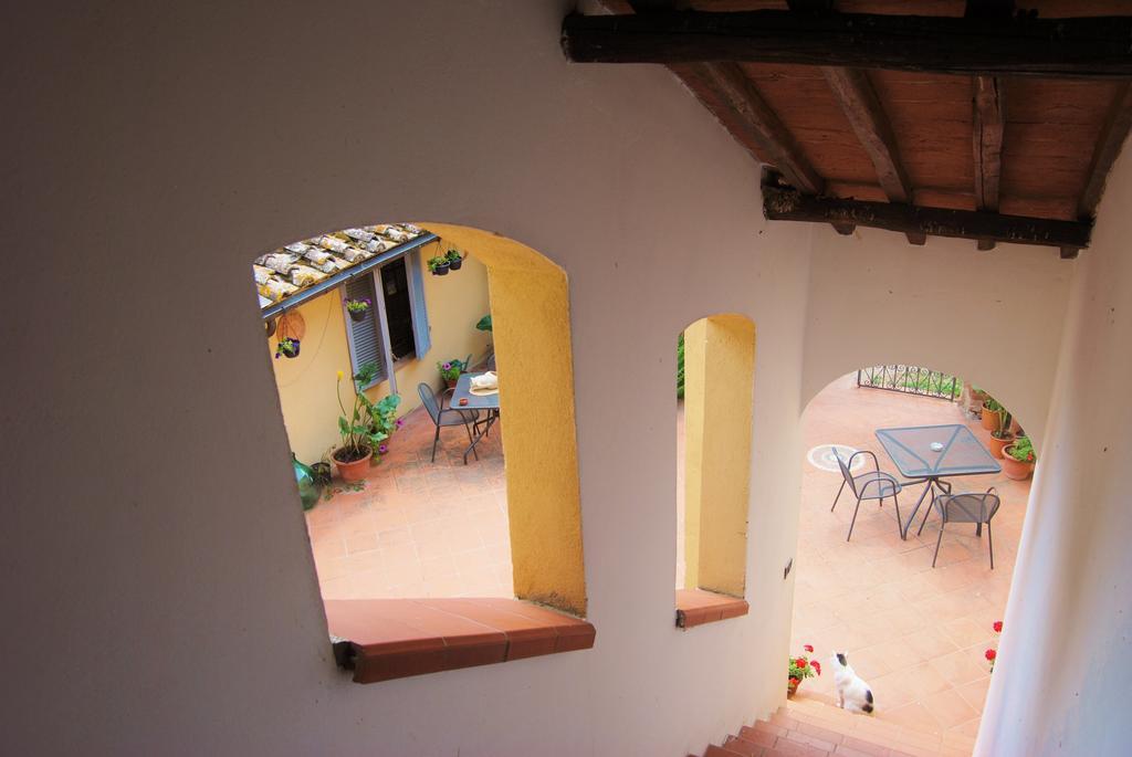 Il Colombaio, Siena -Appartamenti E Camere- Isola d'Arbia ภายนอก รูปภาพ