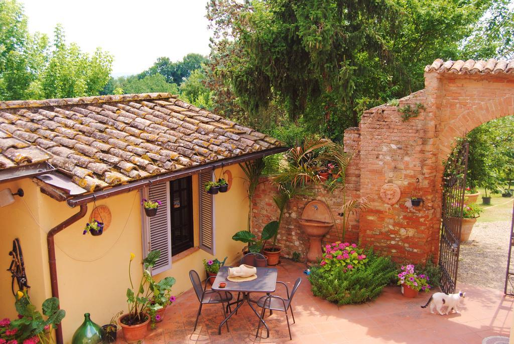 Il Colombaio, Siena -Appartamenti E Camere- Isola d'Arbia ภายนอก รูปภาพ